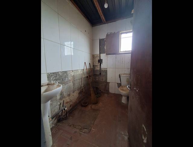 4 BEDROOM HOUSE FOR SALE IN SEBOKENG ZONE 3